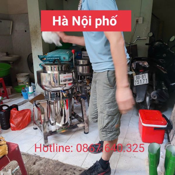 Lắp máy xay giò chả cho anh khách ở Hà Nội
